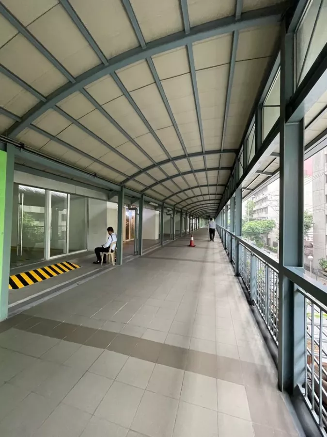 Studio Unit in the Kroma Tower for lease09