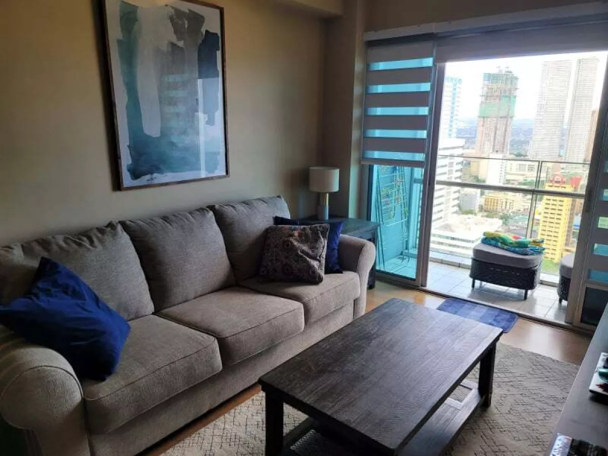 1 Bedroom with Parking St Francis Shangri-la Place06