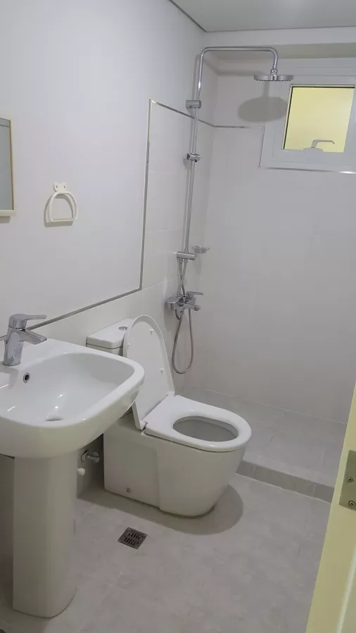Wonderful studio unit in Aston at Two Serendra08
