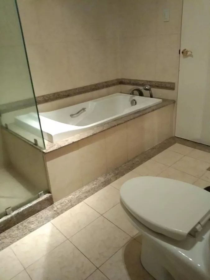 "1 Bedroom Unit for Rent and Sale at Shang Grand Tower, Makati City"05