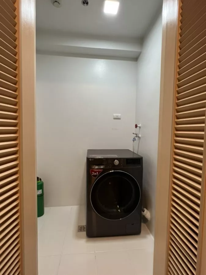"For RENT:  1-BR, High Park Tower 1, Vertis North, QC (P70k)"09