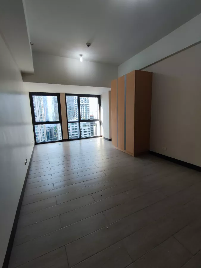 Studio condo at Salcedo Village Makati FOR RENT02