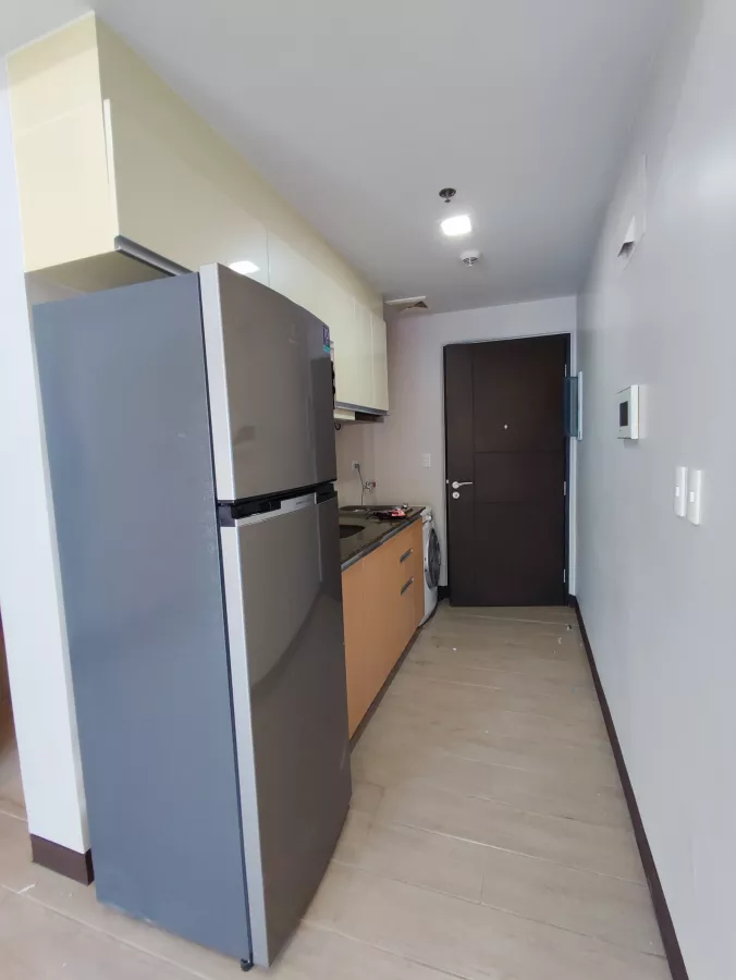 Studio condo at Salcedo Village Makati FOR RENT05