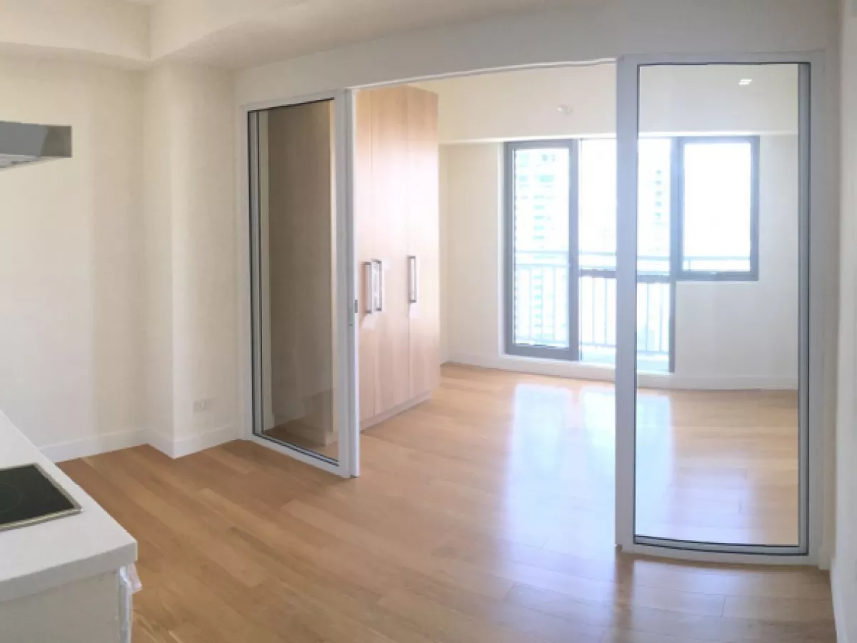 Acqua Livingstone 1 Bedroom Condominium01
