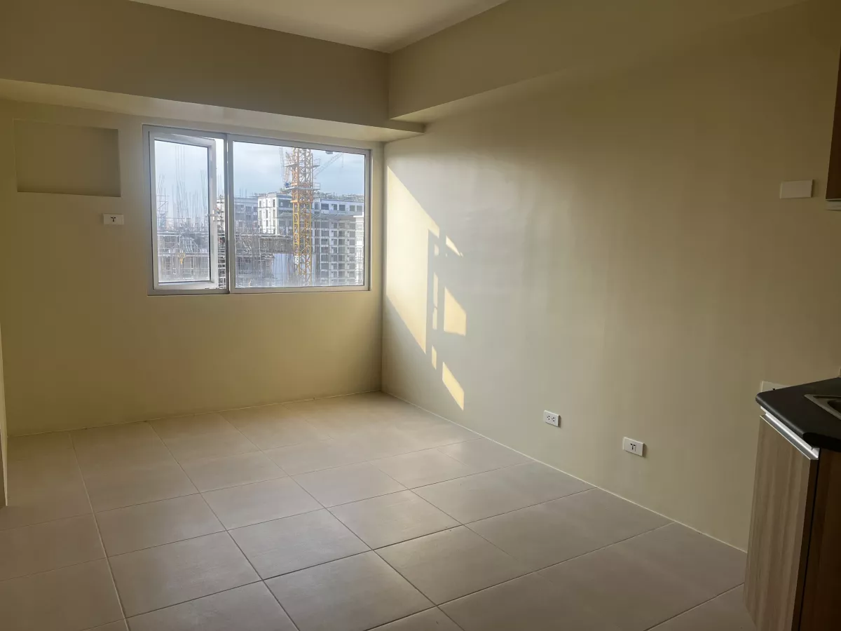 "Brand New Studio Unit for lease at One Union Place, Arca South, Taguig City"03
