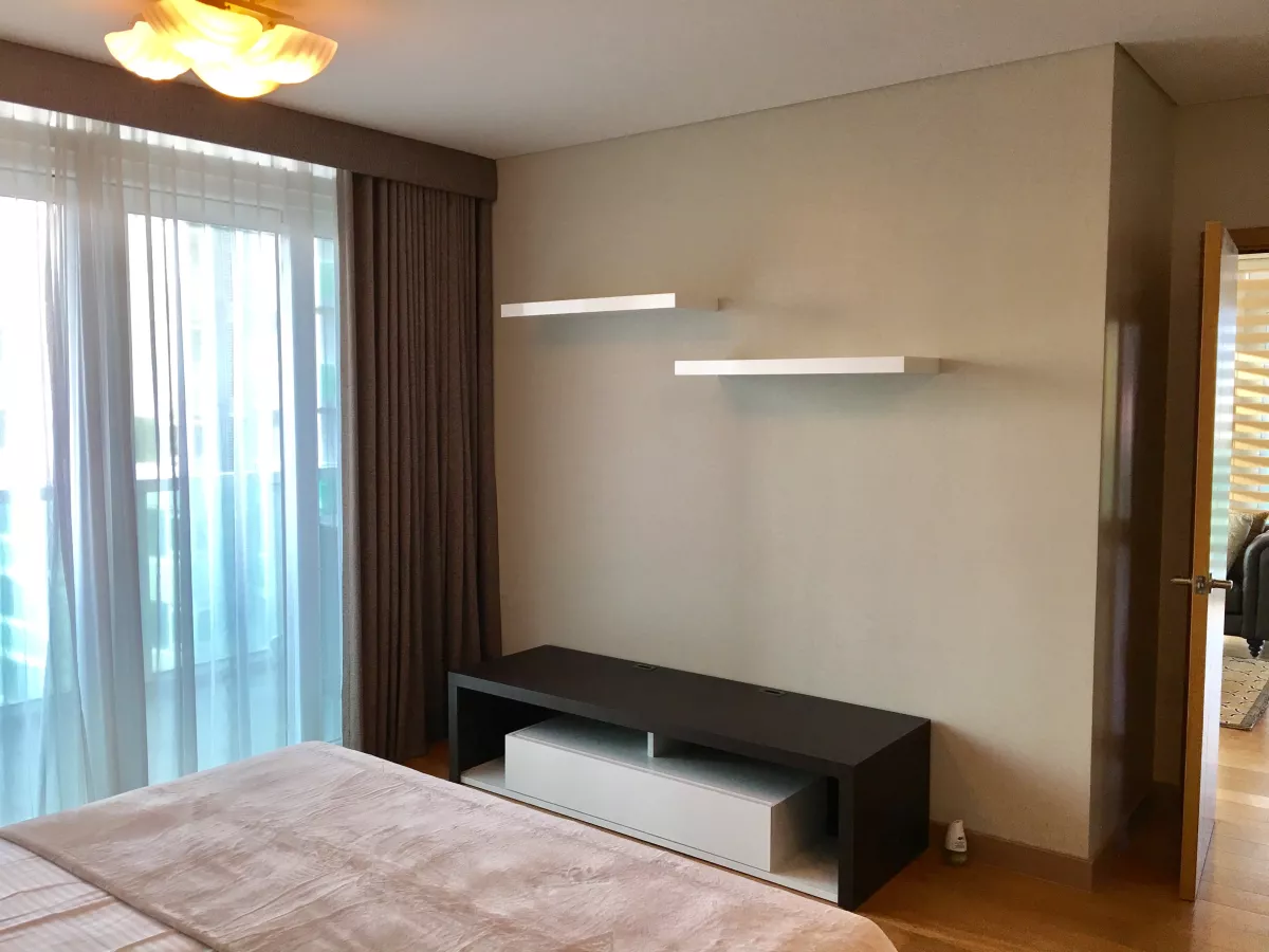 FOR RENT 3 Bedroom Park Terraces Makati City Fully Furnished near Greenbelt03