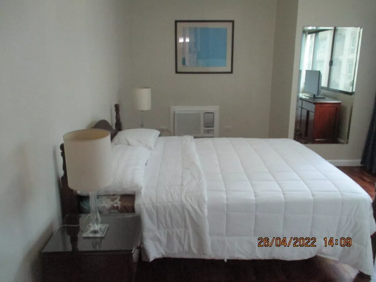 For Lease: 2 Bedrooms in Salcedo Village Makati CBD (Fully Furnished)07