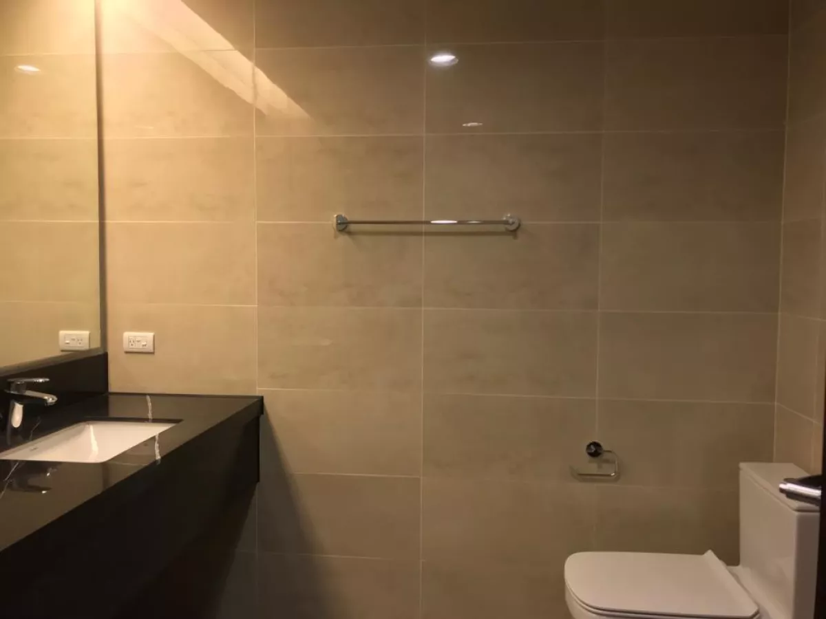 "3 Bedrooms in Arbor Lanes, Arca South Taguig City (Semi Furnished)"09