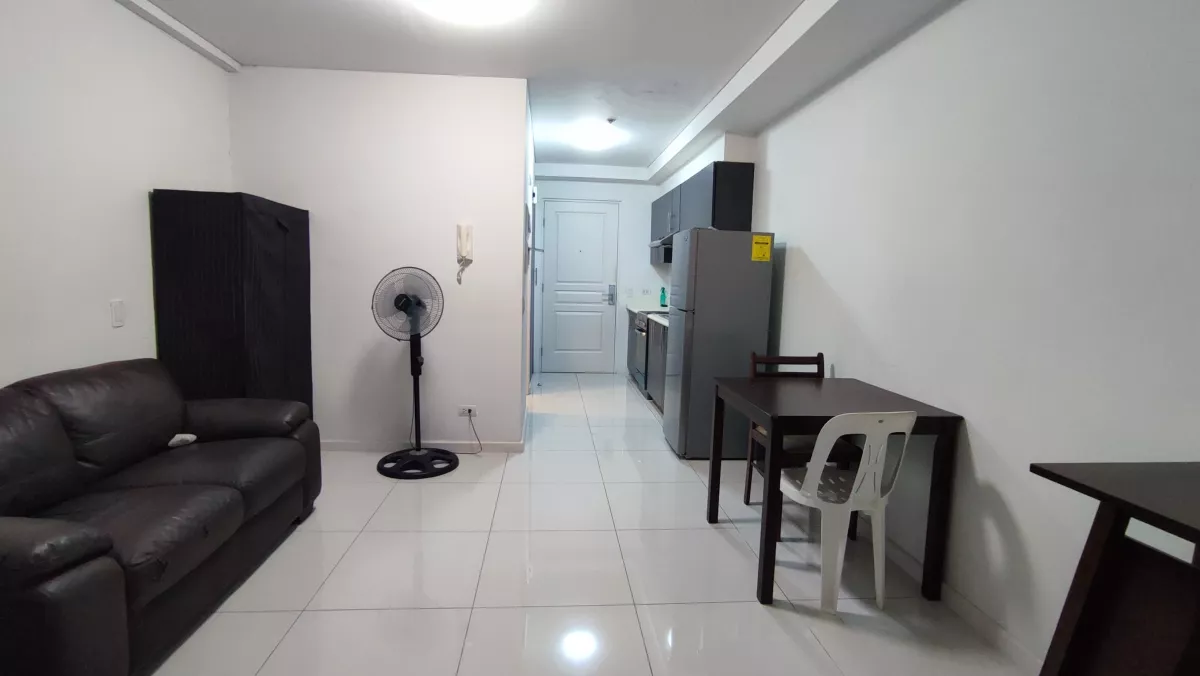 "Studio Unit in Senta - Legazpi Village, Makati For Lease"03