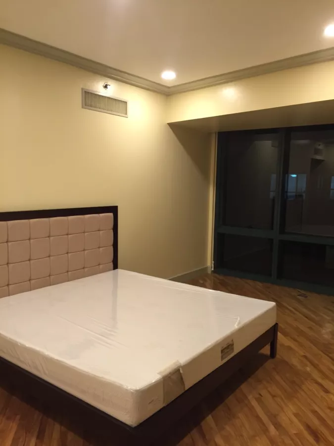 Amorsolo East Rockwell For Rent 2 bedroom condominium Rockwell Makati04