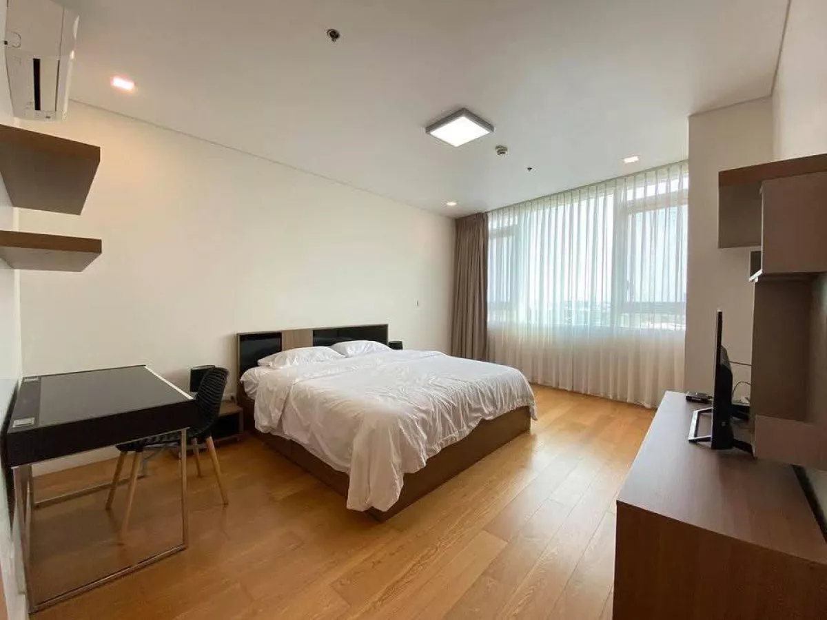 Park Terraces Condo For Rent Makati Fully Furnished03