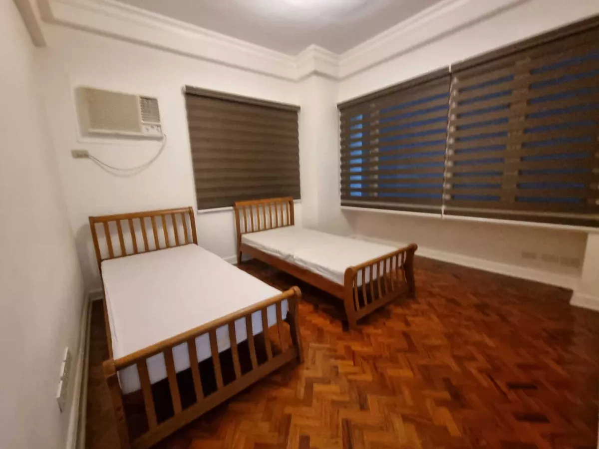 Good deal! Spacious Three Salcedo 3 bedroom for Lease03