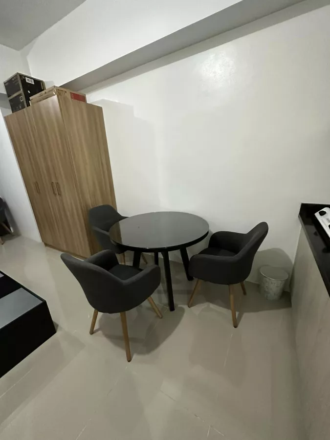 "Spacious Studio Condo for Rent at The Stratosphere, Salcedo Village, Makati"03
