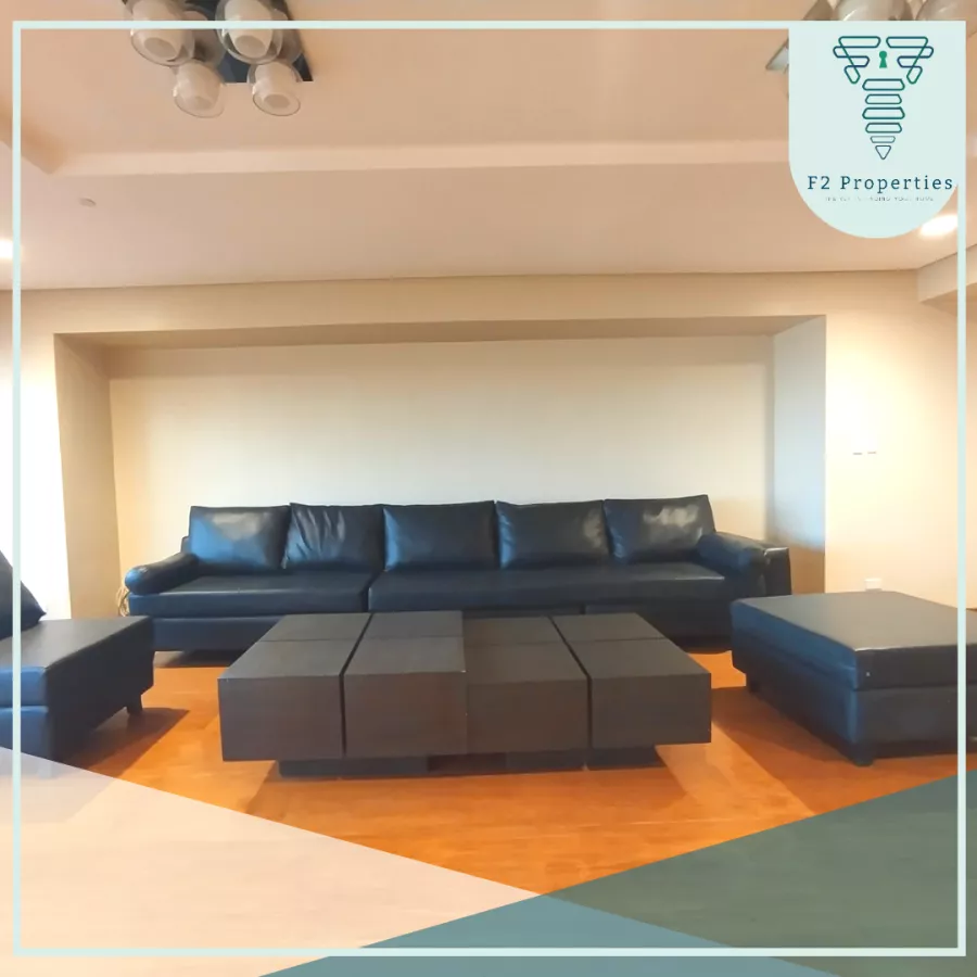 "3 Bedroom Unit for Rent Facing Urdaneta in Pacific Plaza, Makati"02