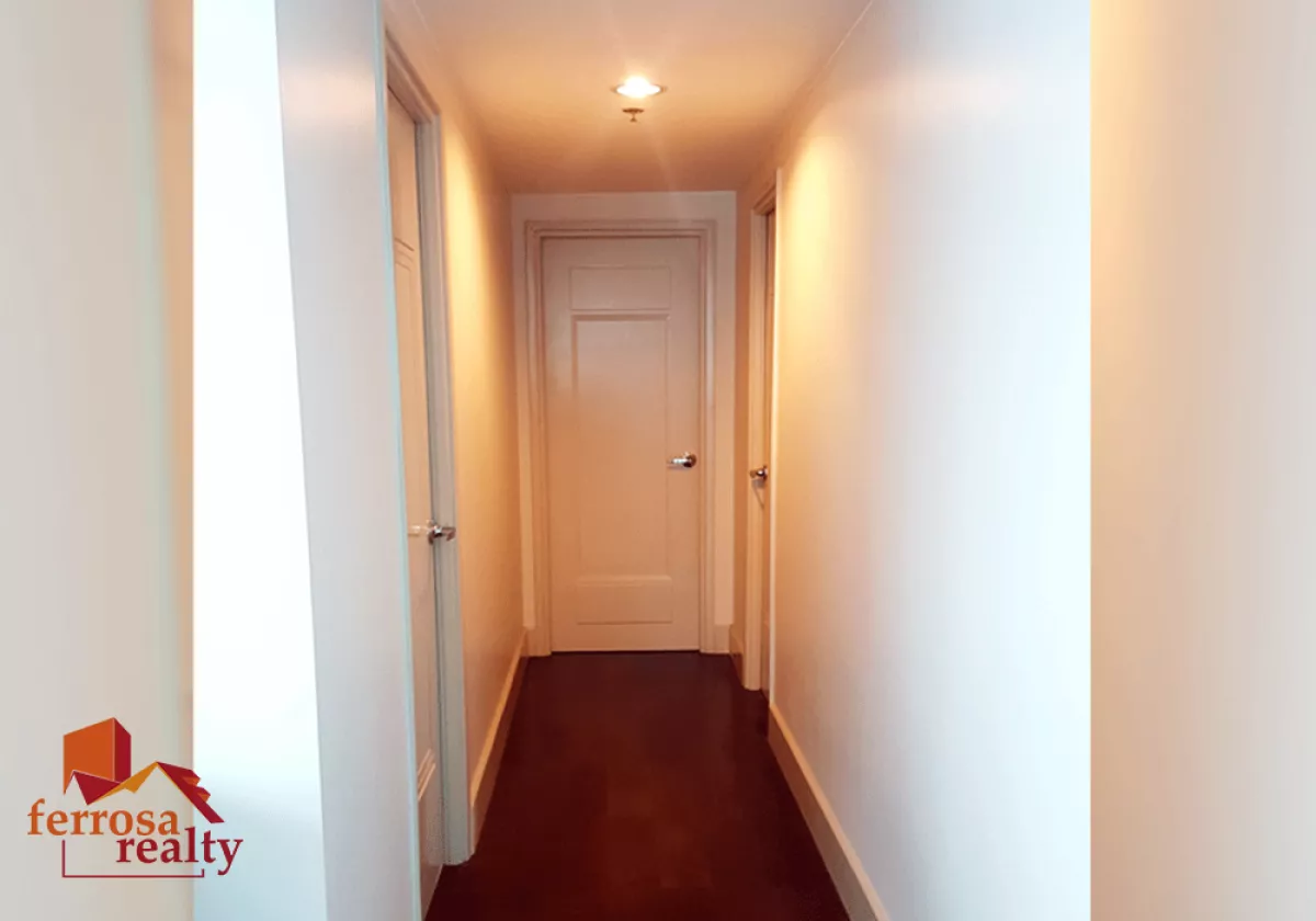 For Rent Semi Furnished 2 Bedroom Unit in Edades Tower Rockwell Makati09