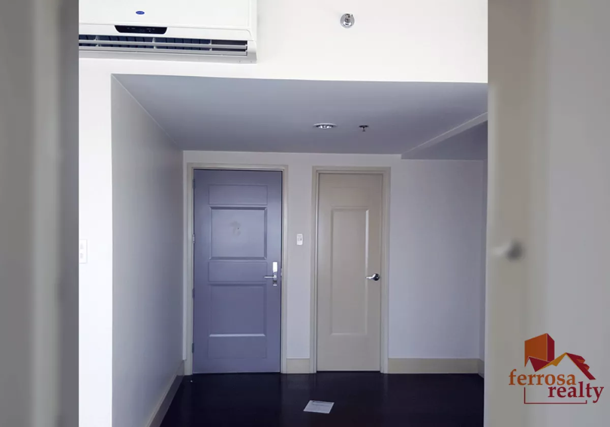 For Rent Semi Furnished 2 Bedroom Unit in Edades Tower Rockwell Makati10