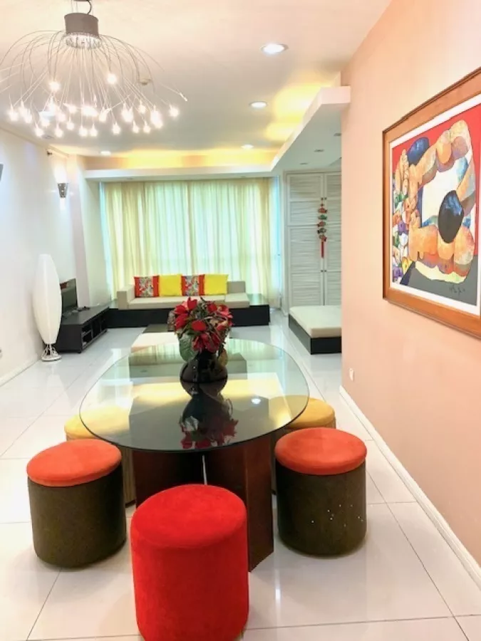 Big 2 Bedrooms with Parking in Kensington Condo With Golf Course View07