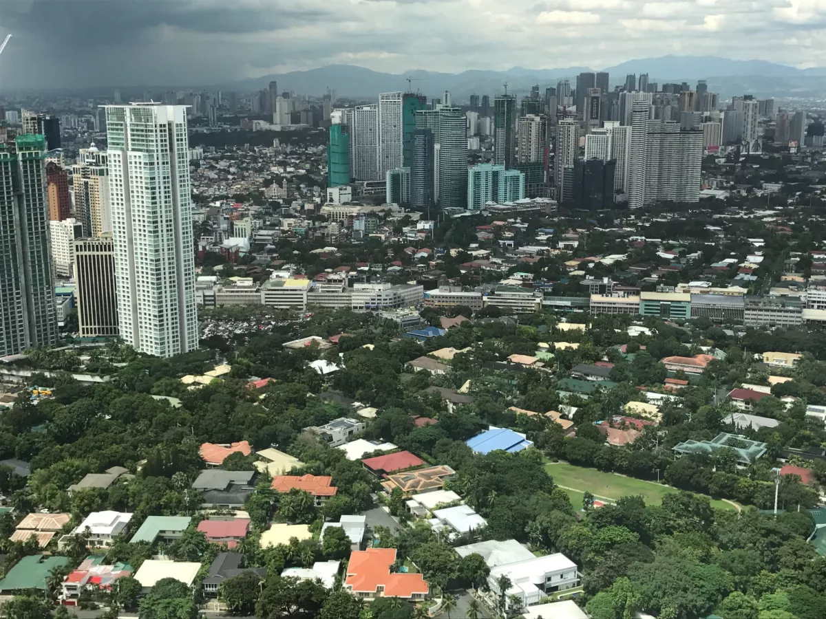 "Rush 3 BR Discovery Primea for Rent: 388 sqm, Urdaneta View, P300K/month"08