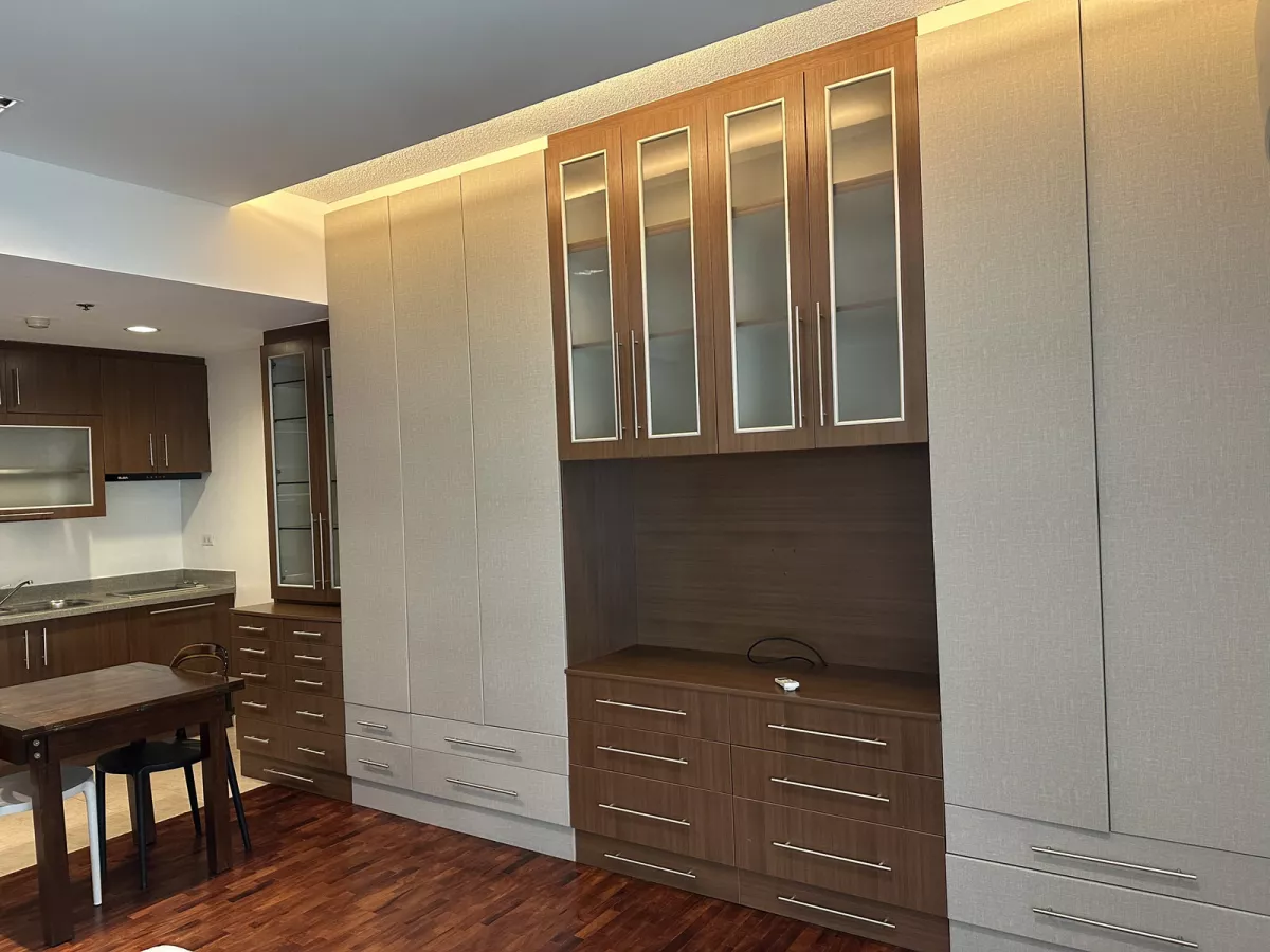 "For Lease: Studio unit in One Legazpi Park, Legazpi Village, Makati"05
