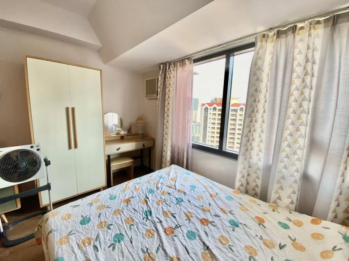 Studio unit in The rise makati for lease02