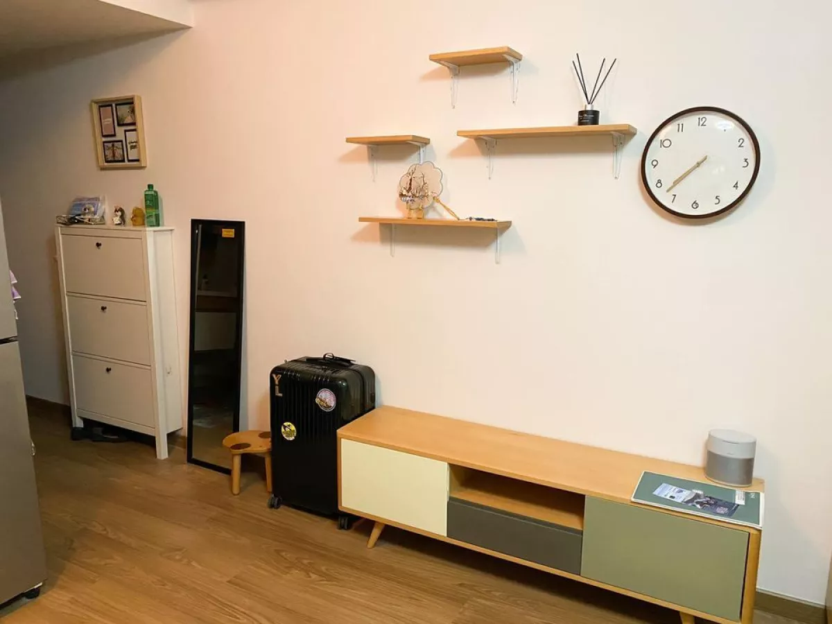 Studio unit in The rise makati for lease05