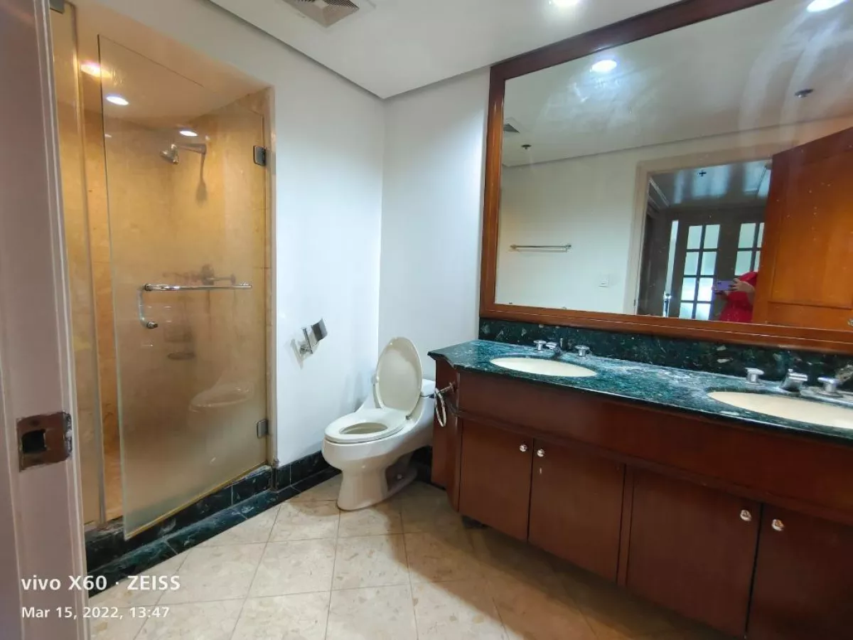 3 bedroom Hidalgo Place condo for rent Rockwell Makati08