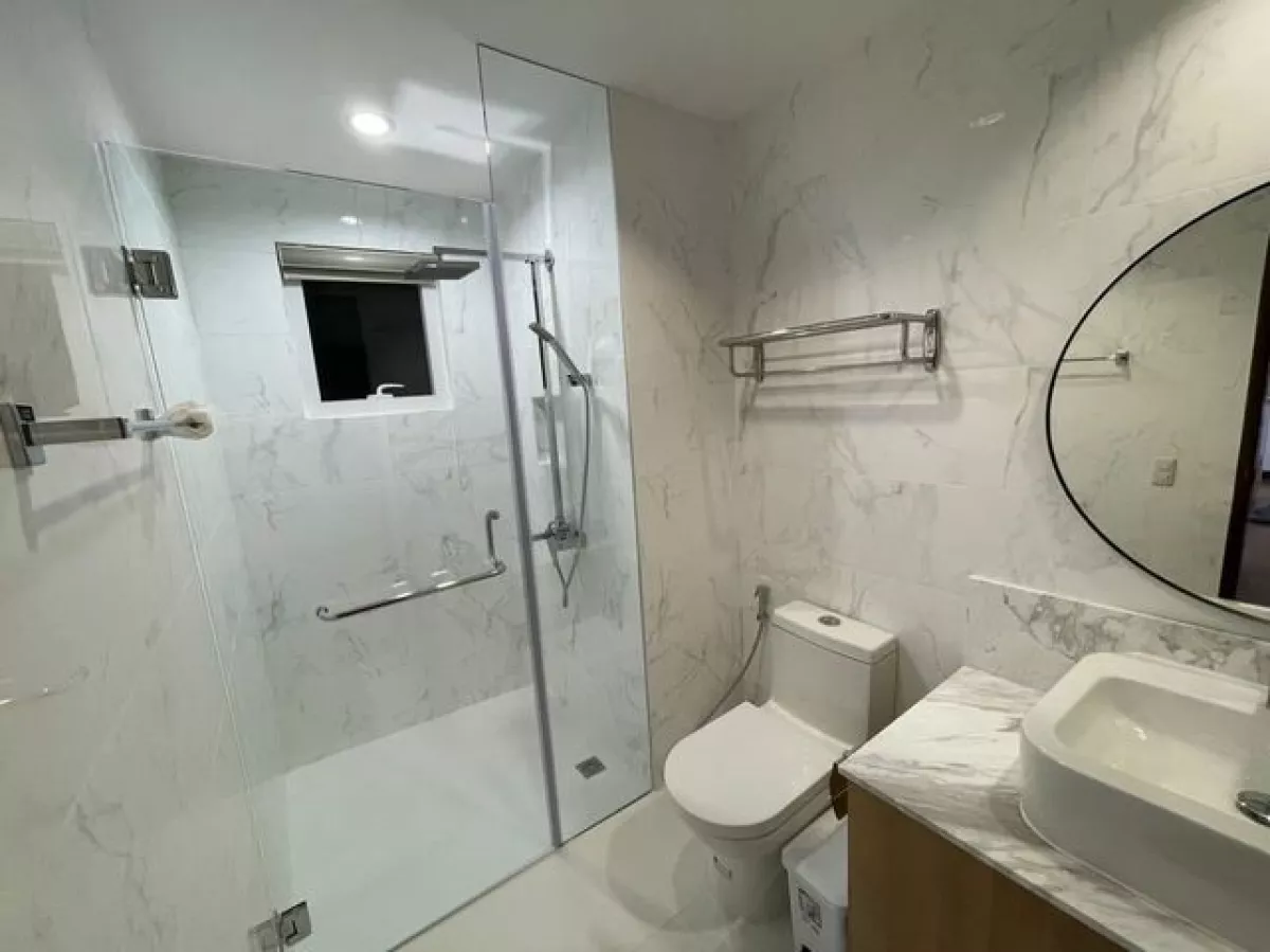 "For Rent 3 Bedroom Condo for rent at The Royalton at Capitol Commons, Pasig"08