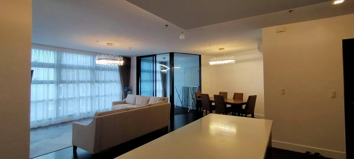 "2 Bedroom Condominium for Rent at Garden Towers, Makati City"04