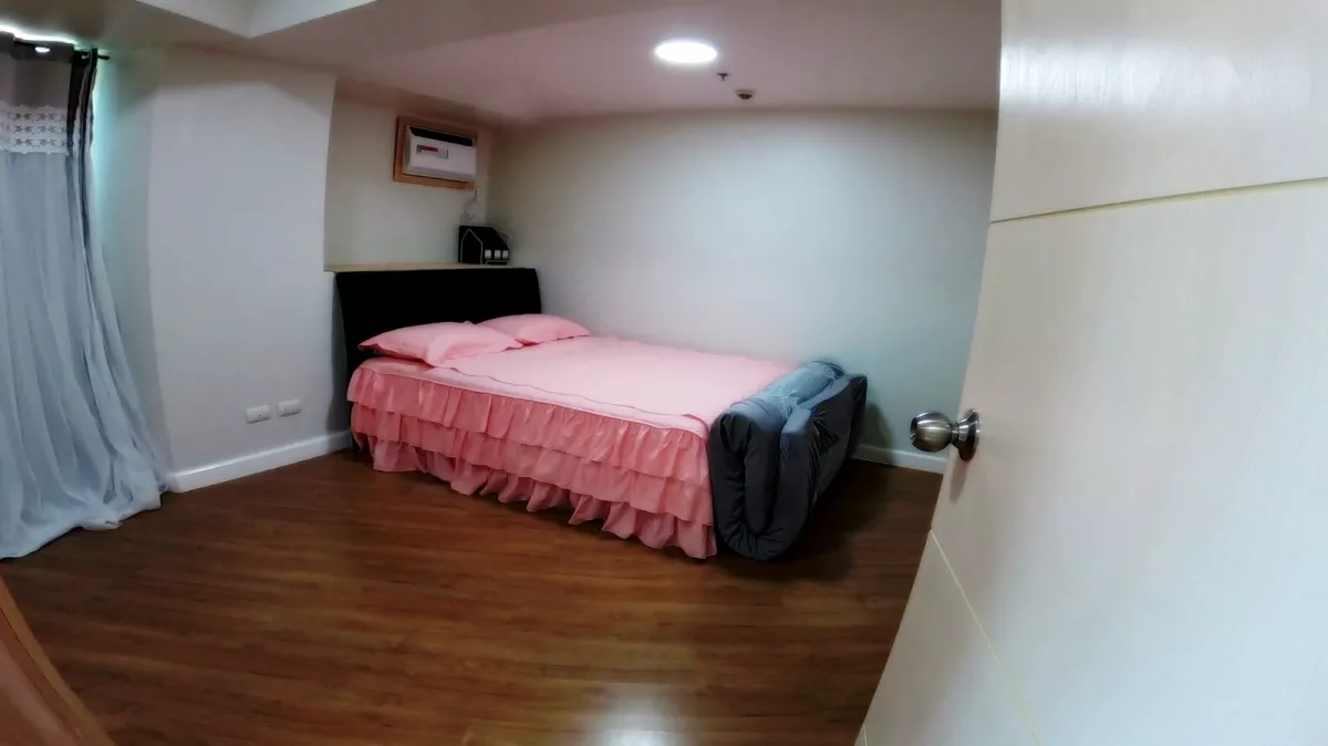 "1 Bedroom Condominium unit for Rent at Solinea Tower 3, Cebu"01