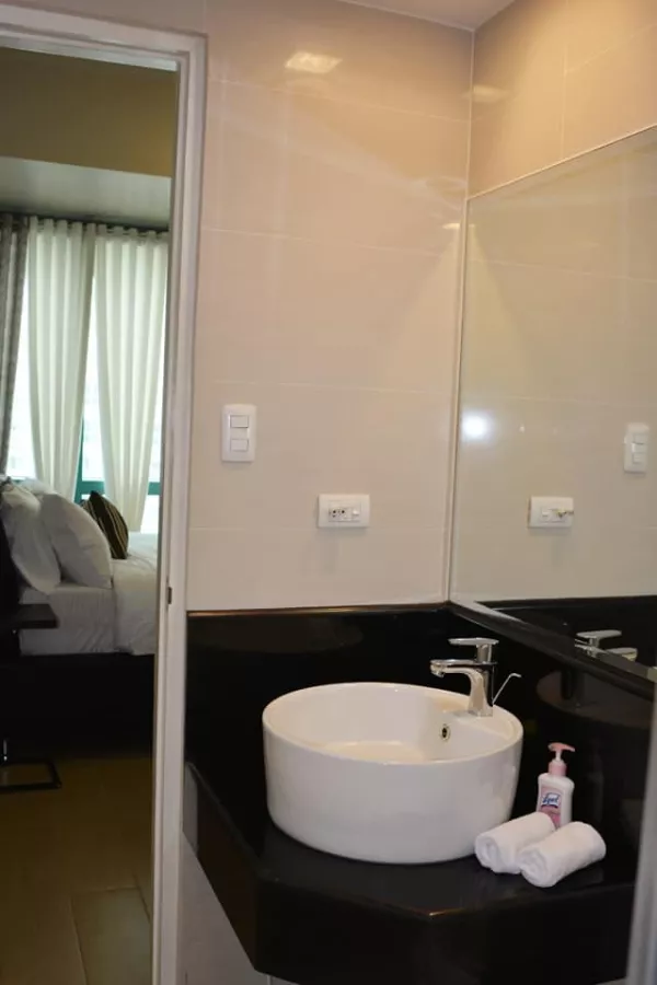 1 Bedroom 8 Forbestown Road For Rent BGC Condominium05