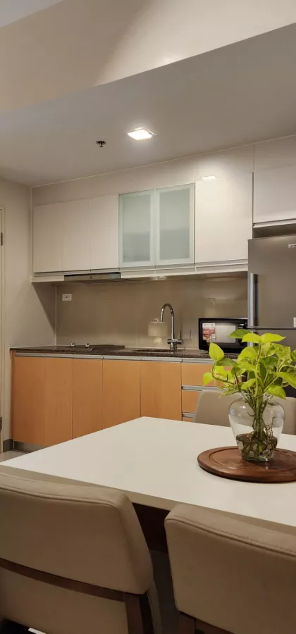 For Rent One Uptown Residence Fully Furnished 1 bedroom BGC Condo03
