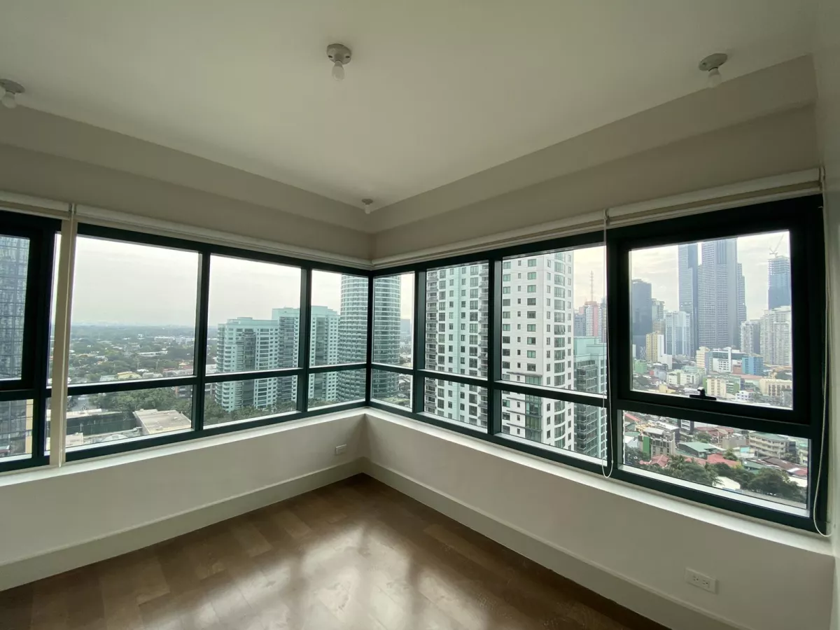 For Lease 3 Bedroom in Edades Tower and Garden Villas Rockwell Makati03