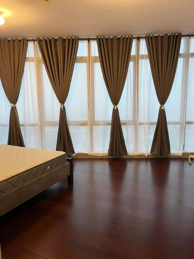 "Fully-Furnished 3 Bedroom Condo for leasein East Gallery Place, BGC, Taguig City"10