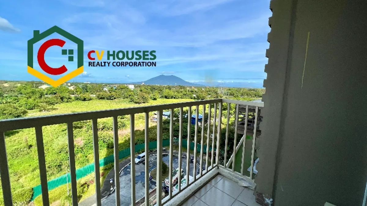 2 Bedroom Condo Unit with Breath taking view for Rent!02