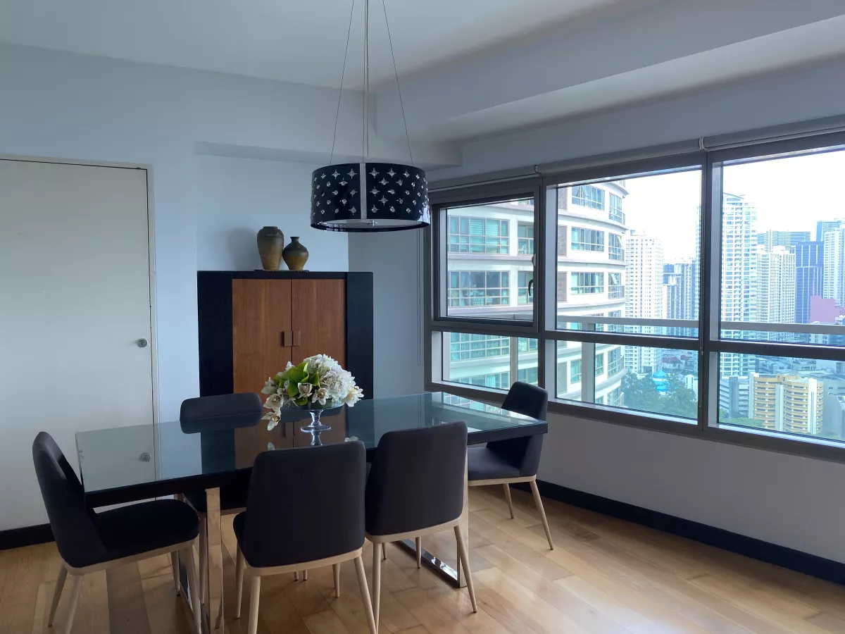 Fully Furnished 2 BR The Residences at Greenbelt-Lorenzo Tower- Makati City02