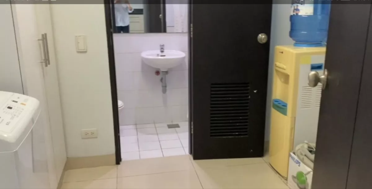 Fully Furnished 2 BR The Residences at Greenbelt-Lorenzo Tower- Makati City08
