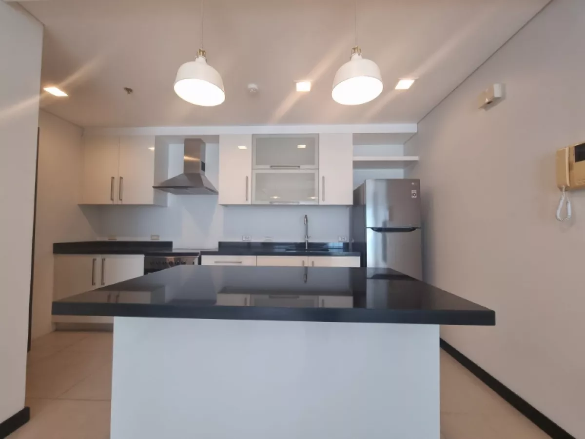 1BR for Lease in One Serendra Taguig02