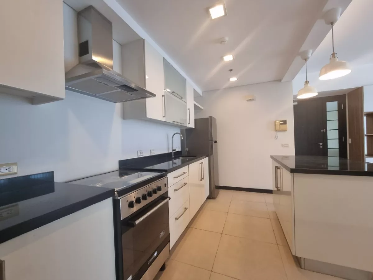 1BR for Lease in One Serendra Taguig03