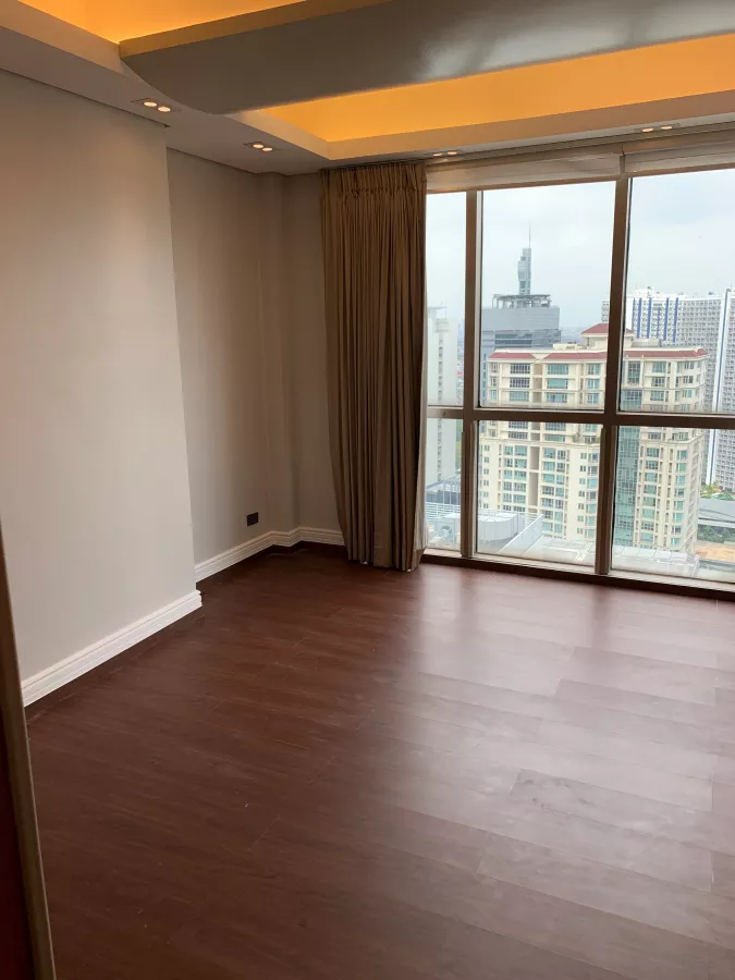 2 Bedroom condo for lease Paseo Parkview Suites Salcedo Village Makati City02