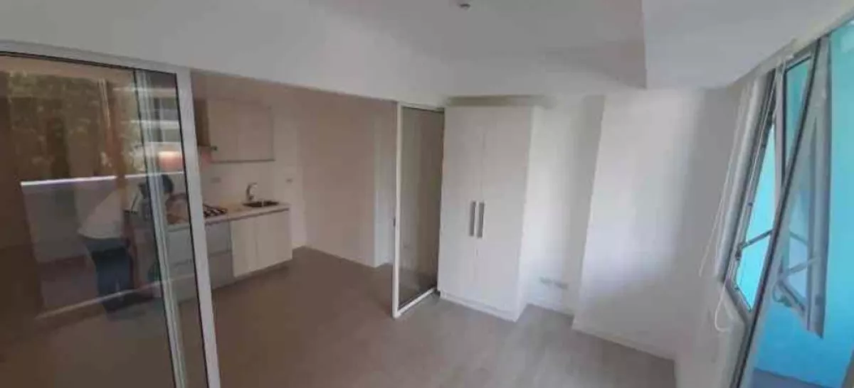 "30 sqm 1 Bedroom Unit at Azure Urban Resort Residences, Parañaque City"03