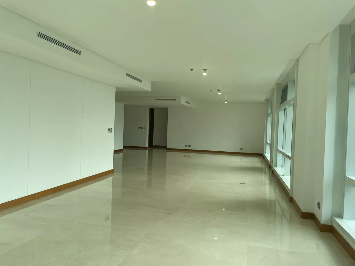 3 Bedroom Unit For Rent Two Roxas Triangle Narciso Realty02