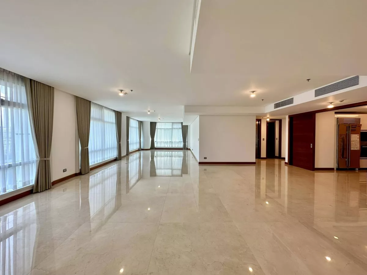 3 Bedroom Two Roxas Triangle For Rent Brand New Condo in Makati01