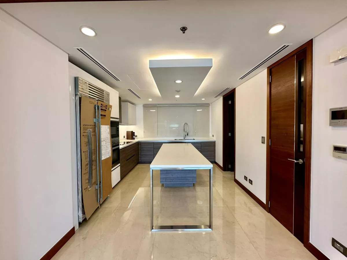 3 Bedroom Two Roxas Triangle For Rent Brand New Condo in Makati03