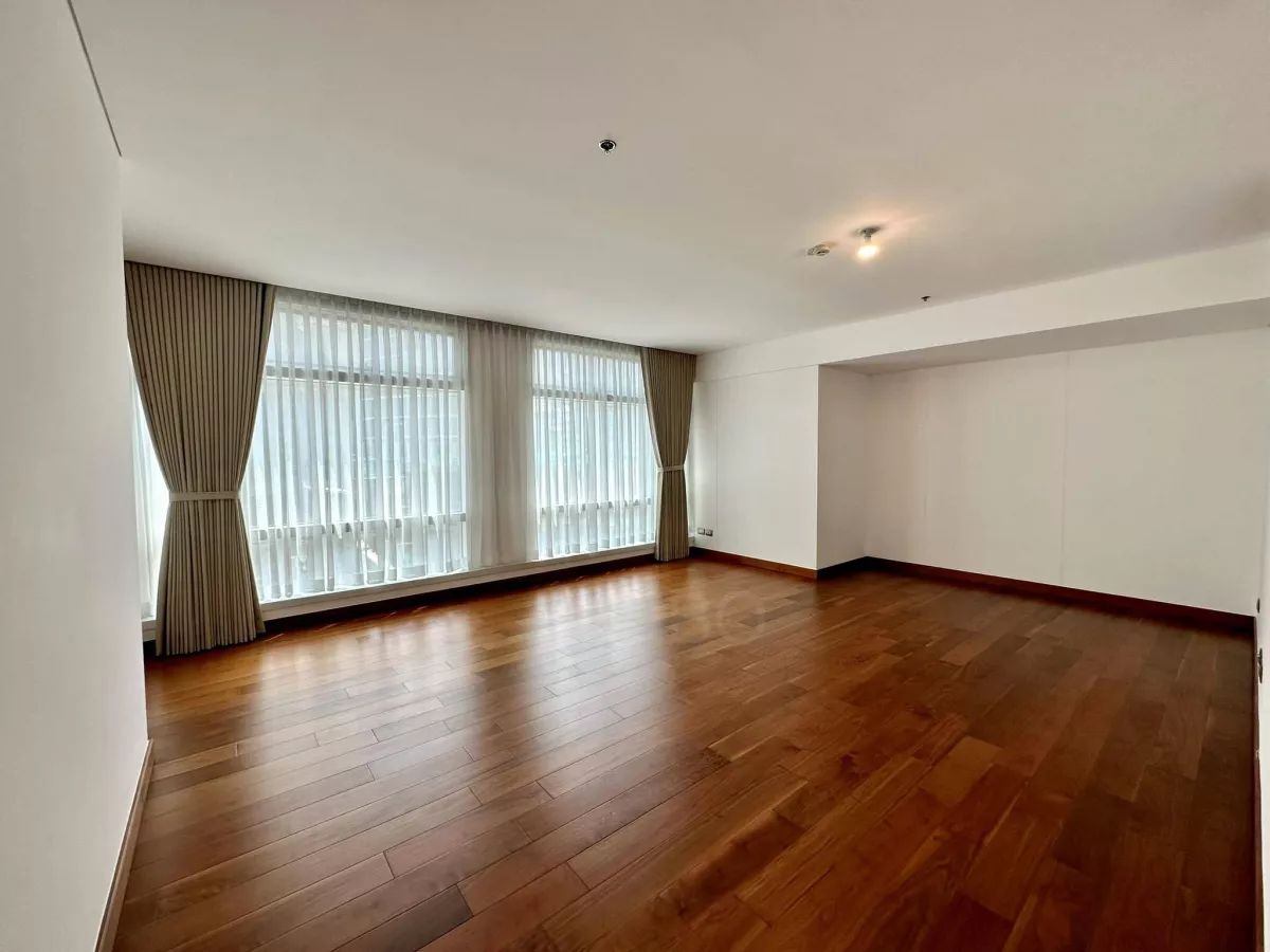3 Bedroom Two Roxas Triangle For Rent Brand New Condo in Makati04