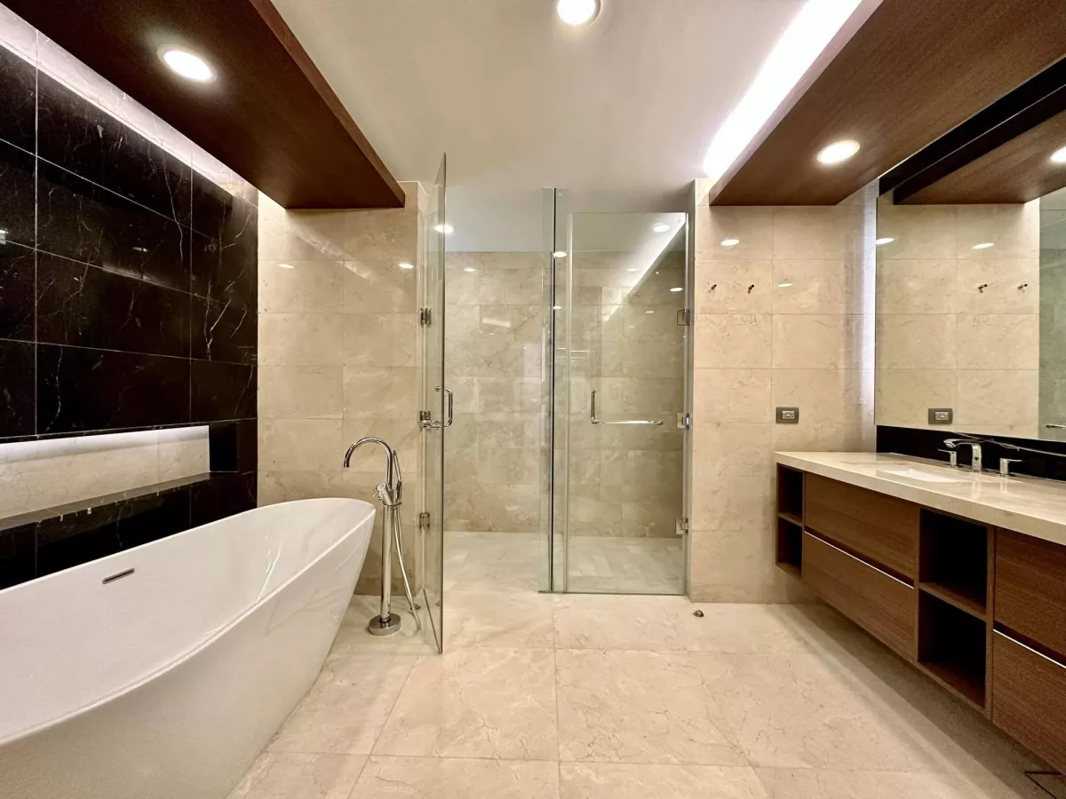 3 Bedroom Two Roxas Triangle For Rent Brand New Condo in Makati05
