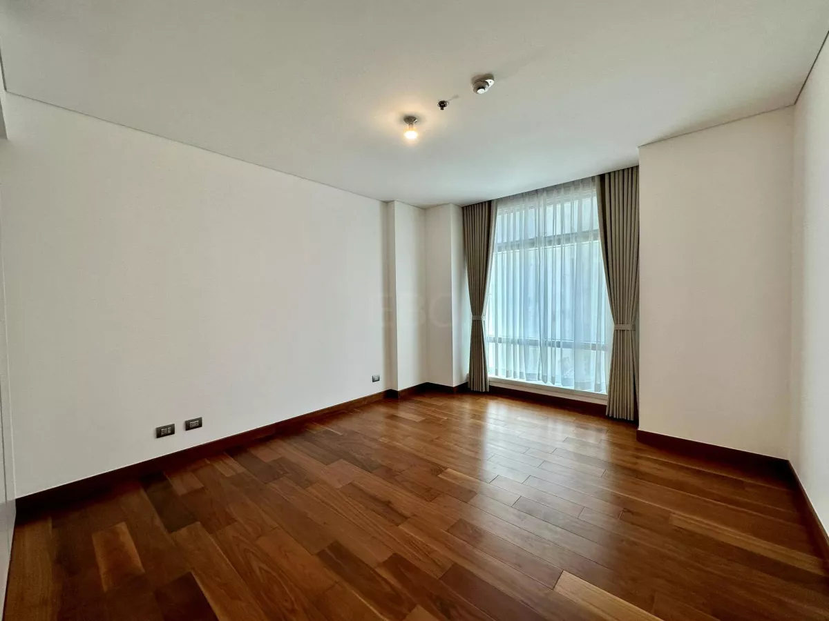 3 Bedroom Two Roxas Triangle For Rent Brand New Condo in Makati07