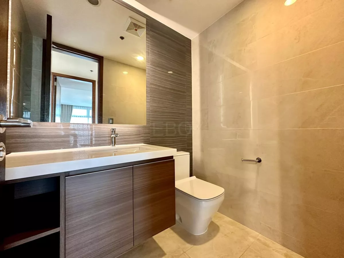 3 Bedroom Two Roxas Triangle For Rent Brand New Condo in Makati10