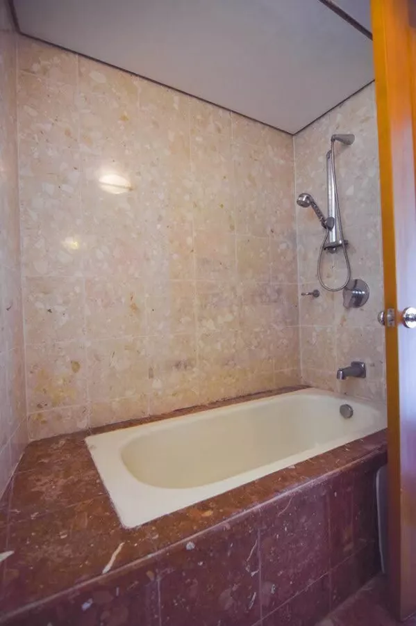 "2 Bedroom Condo For Rent Amorsolo East Rockwell, Makati City"03