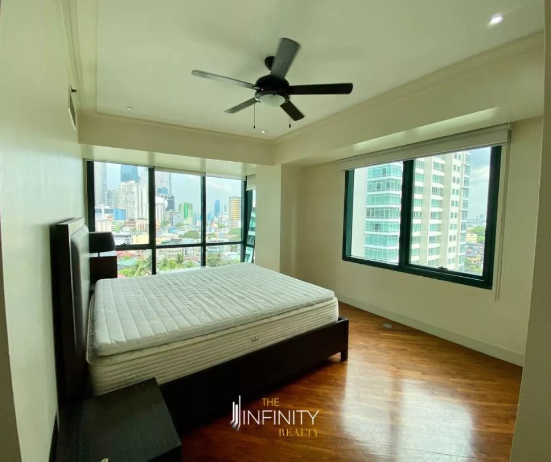 For Lease 2 Bedroom in Amorsolo Rockwell Makati City 202