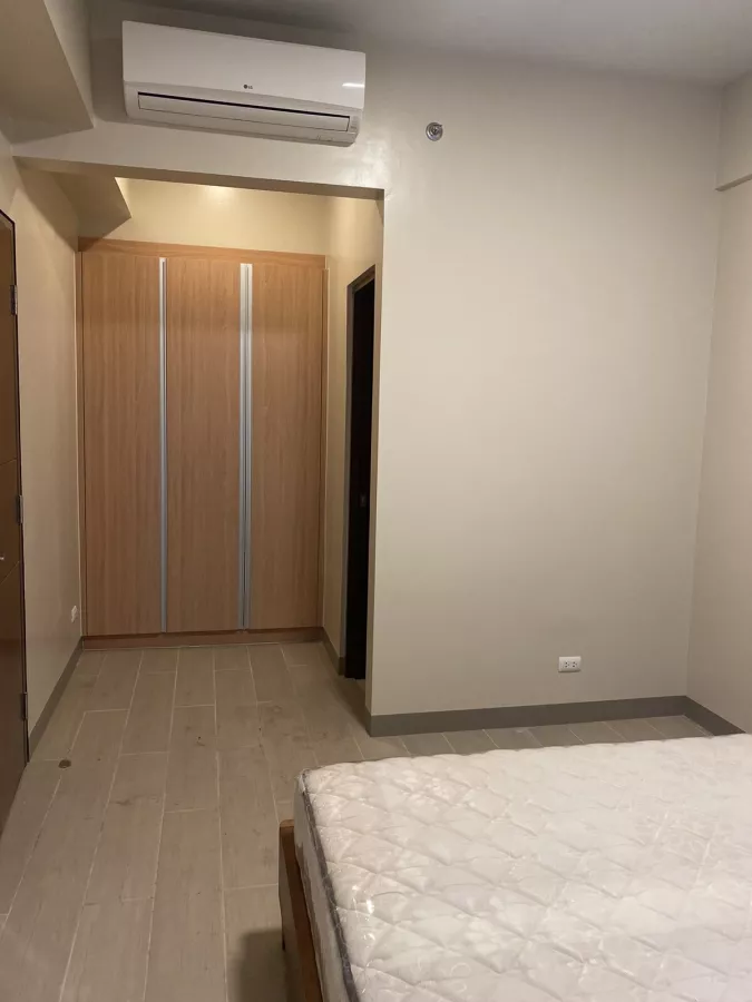 "1 Bedroom Unit For Rent at One Manchester Place, Lapu-Lapu City"02